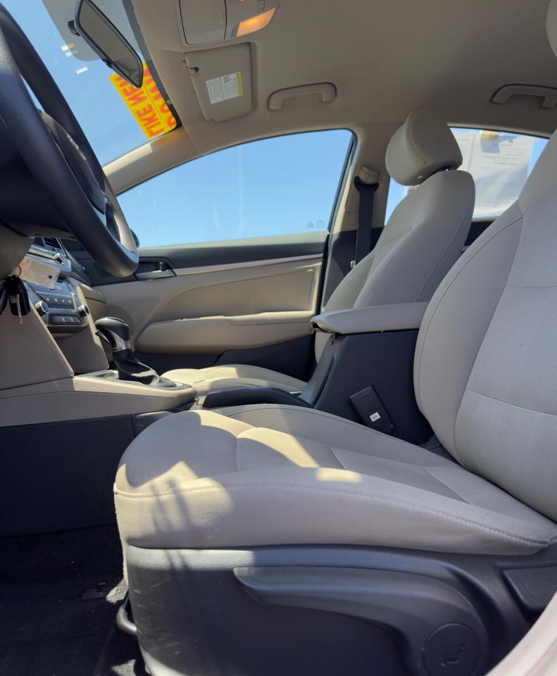Hyundai Elantra SE 2017
