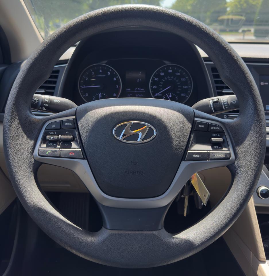 Hyundai Elantra SE 2017