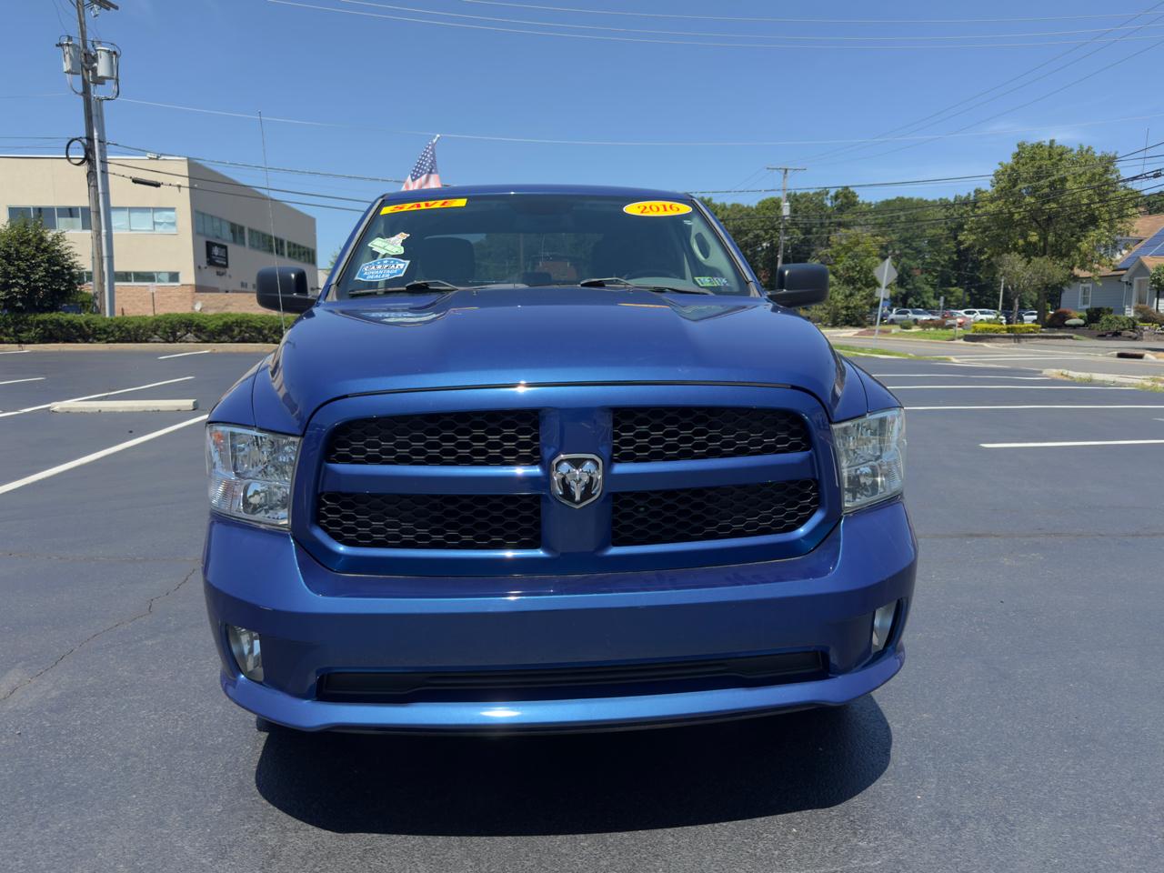 RAM 1500 Tradesman Quad Cab 4WD 2016