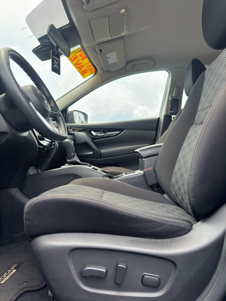 Nissan Rogue Sport SV 2020