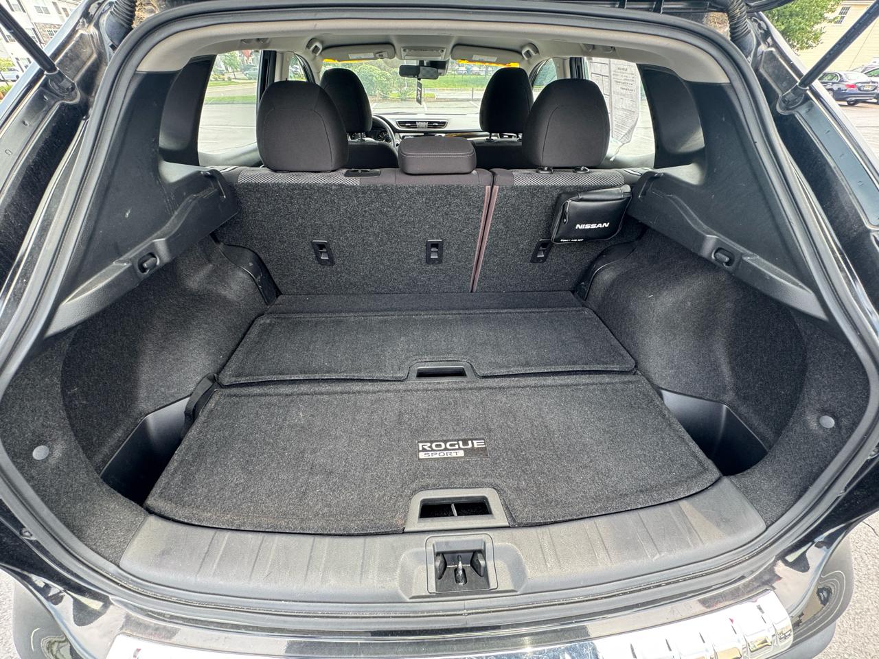 Nissan Rogue Sport SV 2020