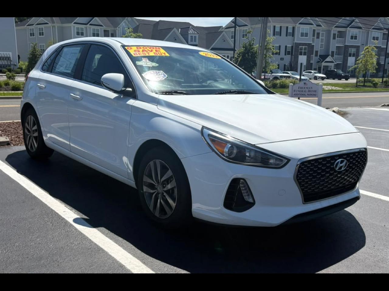 Hyundai Elantra GT Base 6A 2019