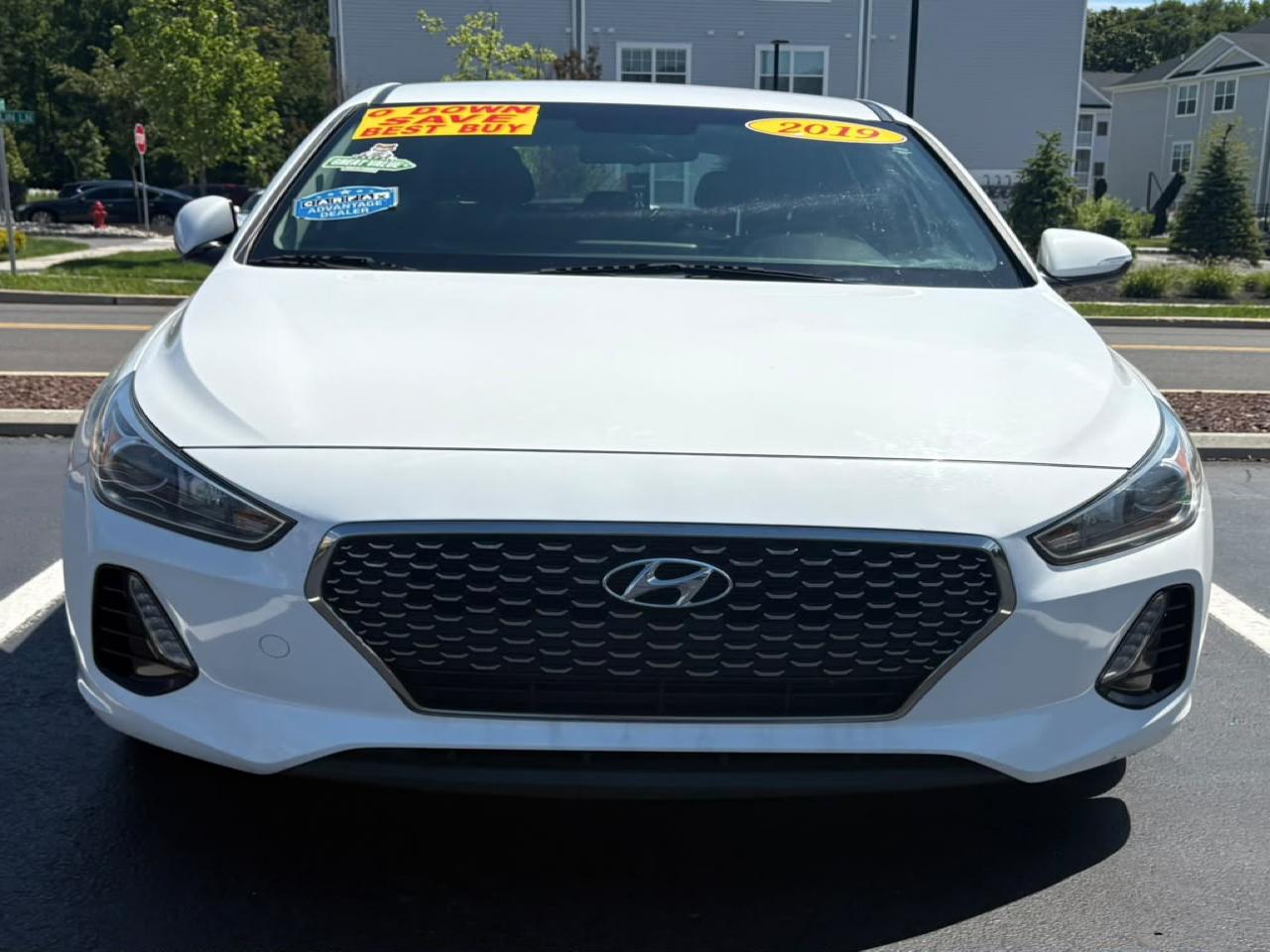 Hyundai Elantra GT Base 6A 2019