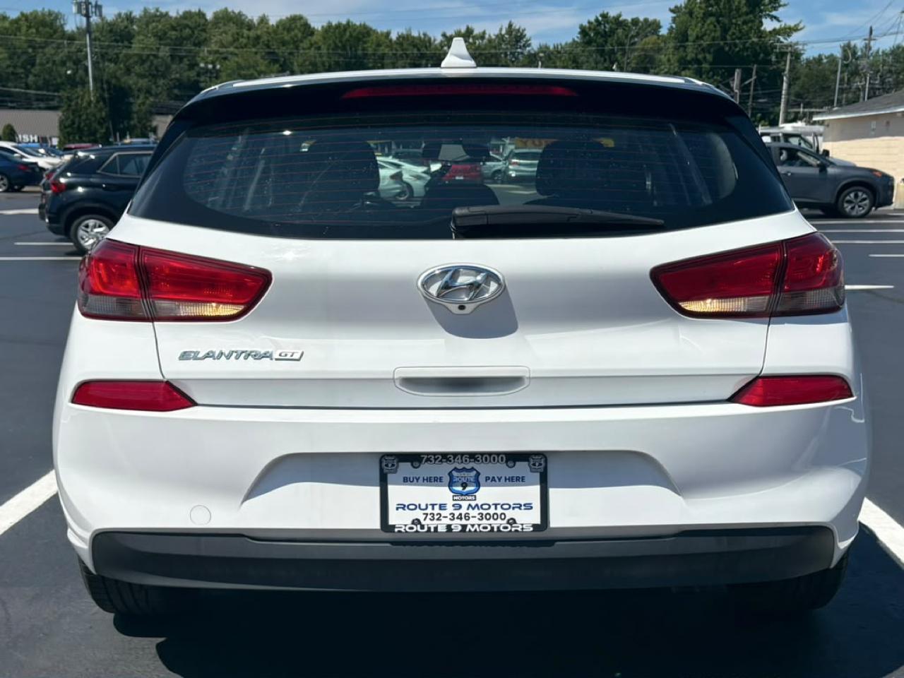 Hyundai Elantra GT Base 6A 2019