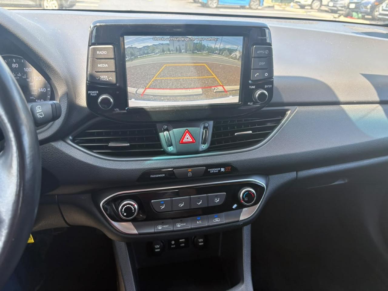 Hyundai Elantra GT Base 6A 2019