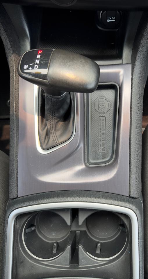 Dodge Charger SE 2017