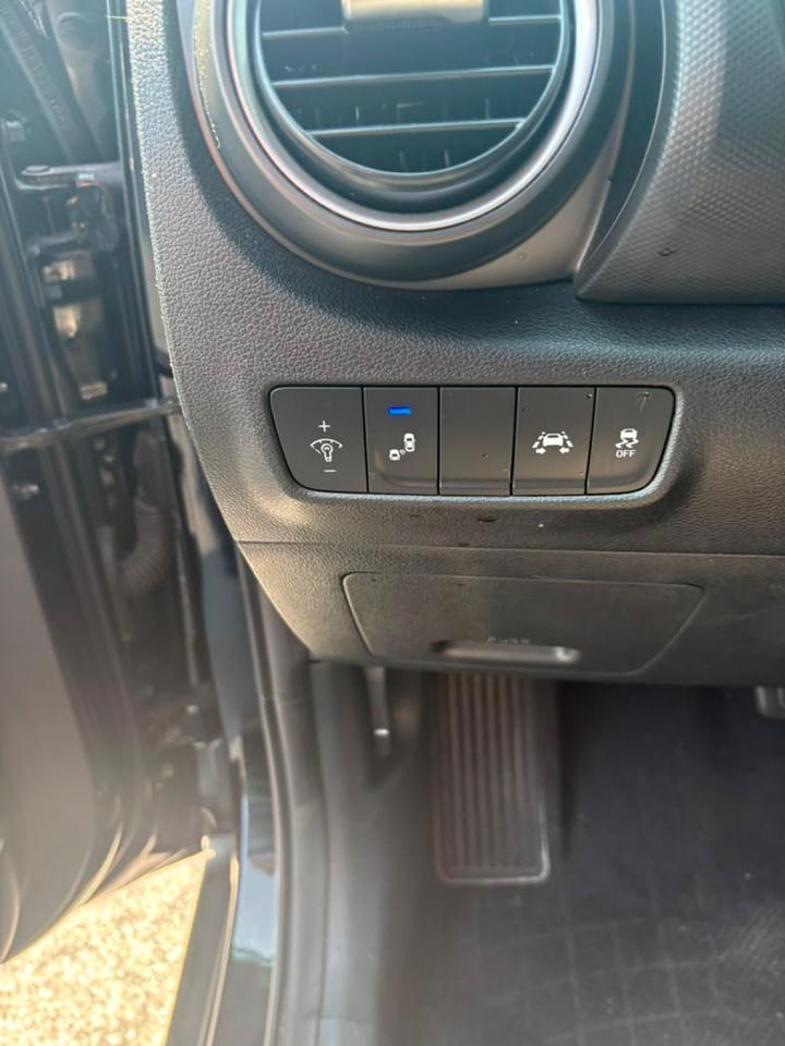 Hyundai Kona SEL Plus Auto AWD 2021