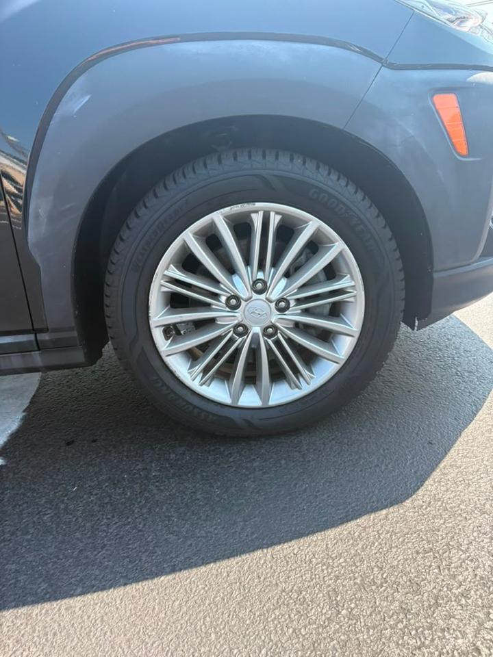 Hyundai Kona SEL Plus Auto AWD 2021
