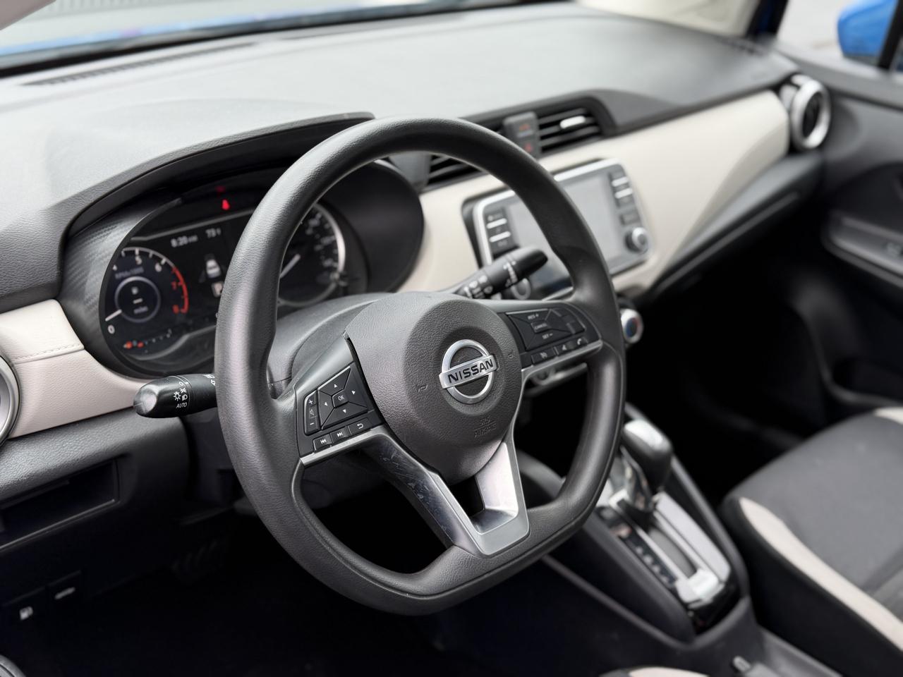 Nissan Versa SV 2021