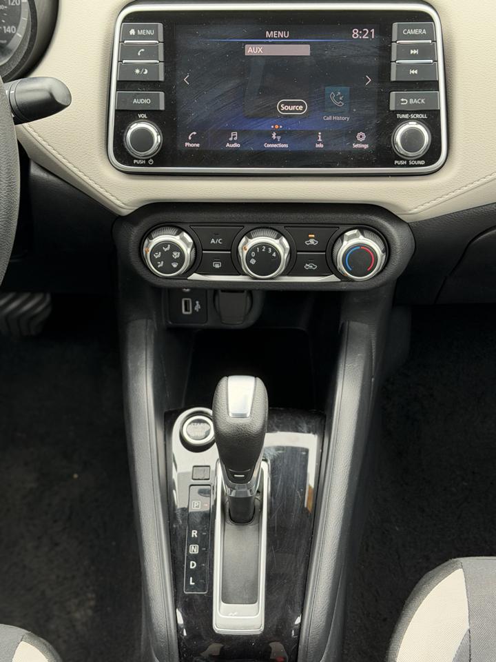Nissan Versa SV 2021