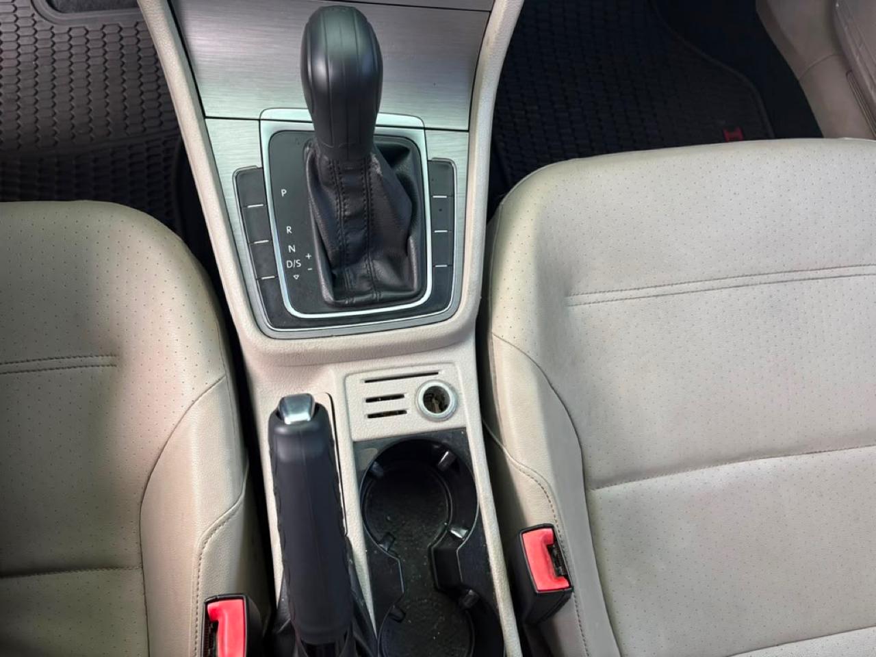 Volkswagen Golf TSI S 6A 2015