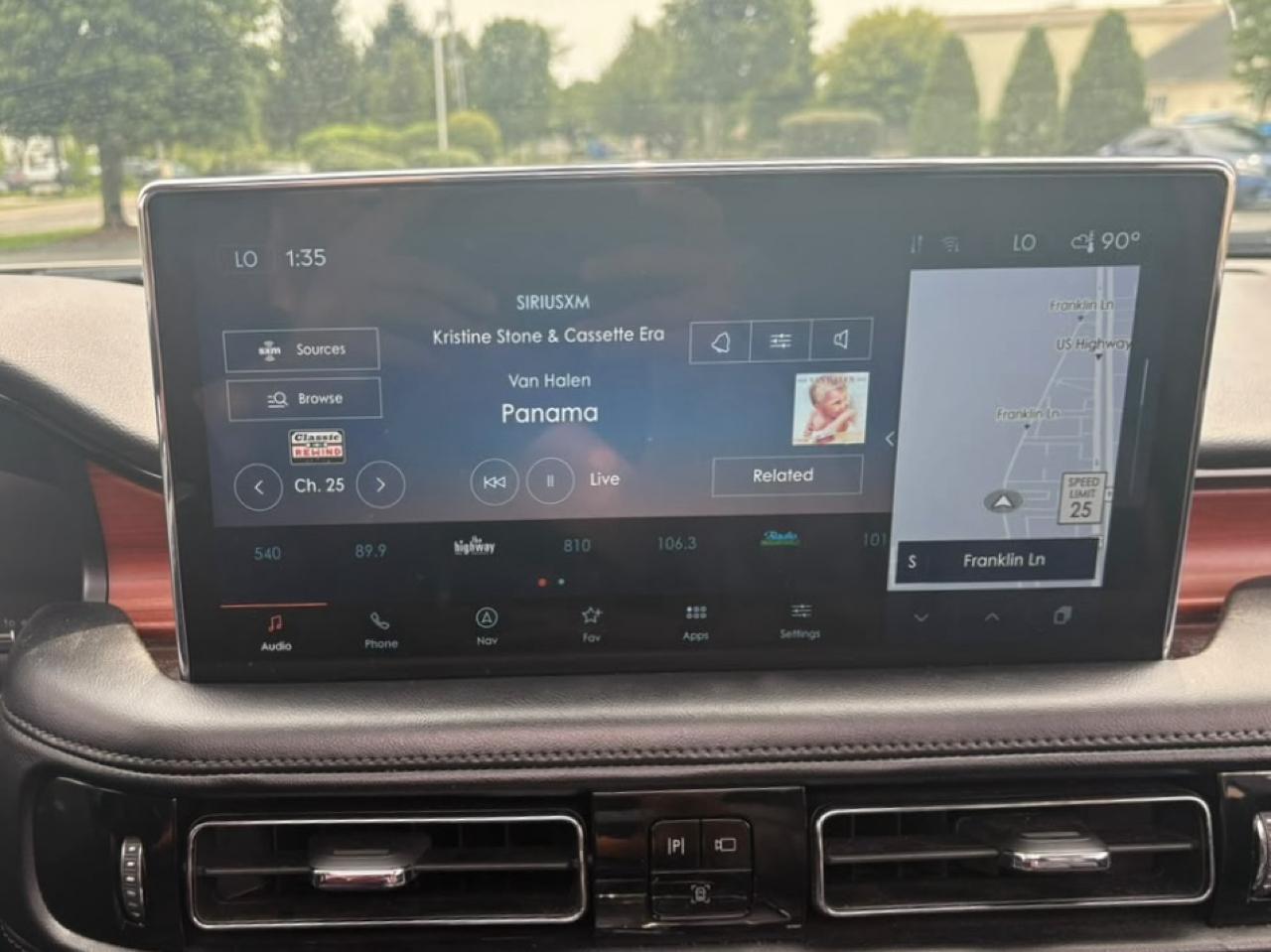 Lincoln Nautilus Reserve AWD 2021