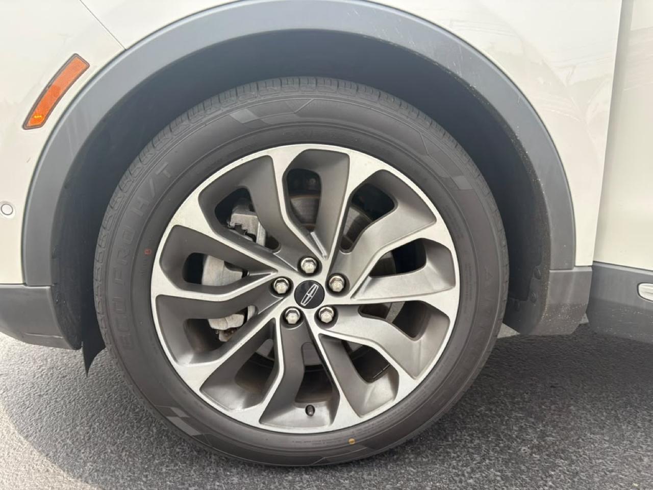 Lincoln Nautilus Reserve AWD 2021