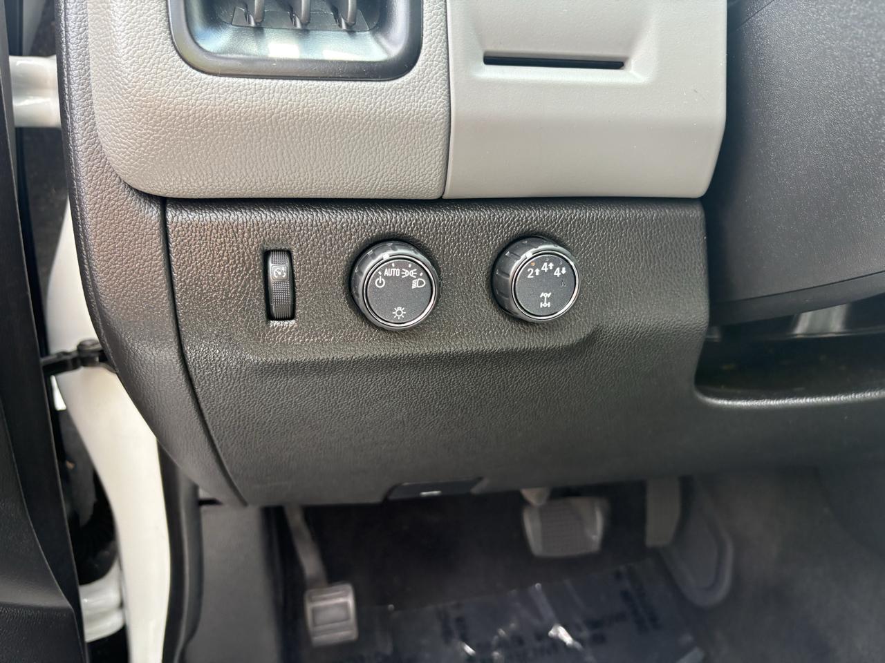 Chevrolet Colorado Work Truck Crew Cab 4WD Short Box 2020