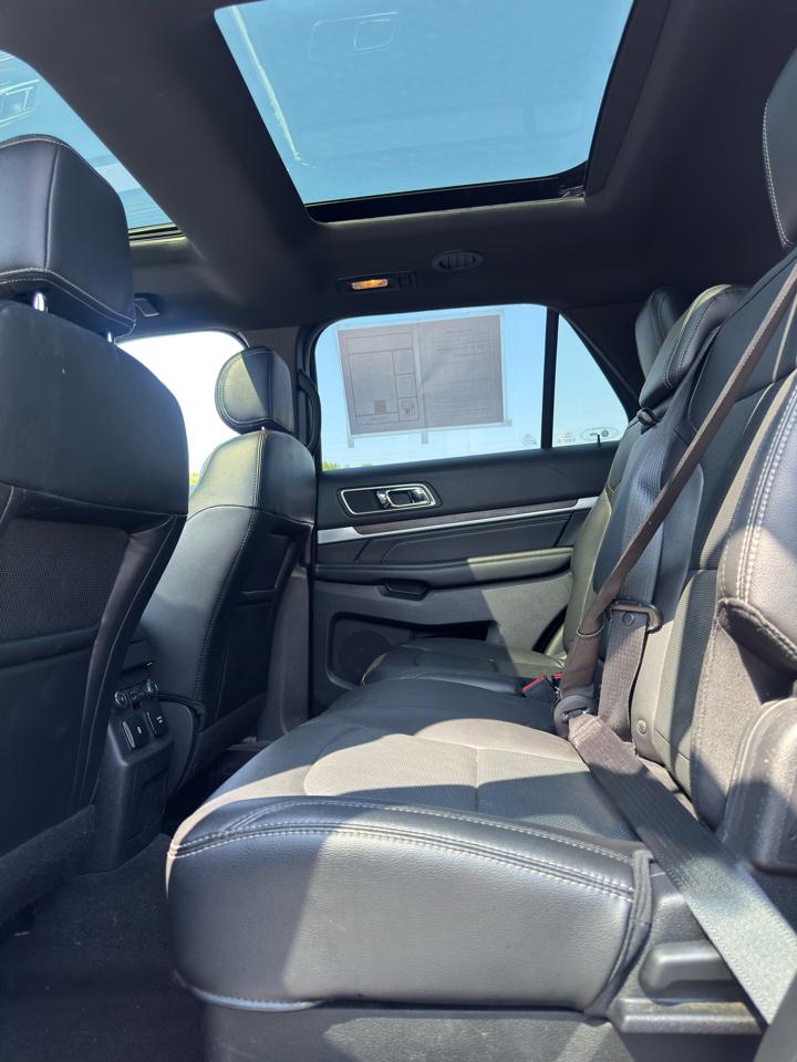 Ford Explorer Limited 4WD 2016