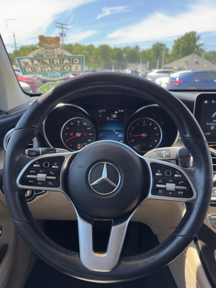 Mercedes-Benz GLC-Class GLC300 2022