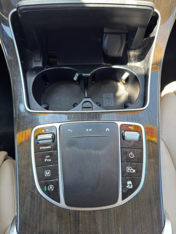 Mercedes-Benz GLC-Class GLC300 2022
