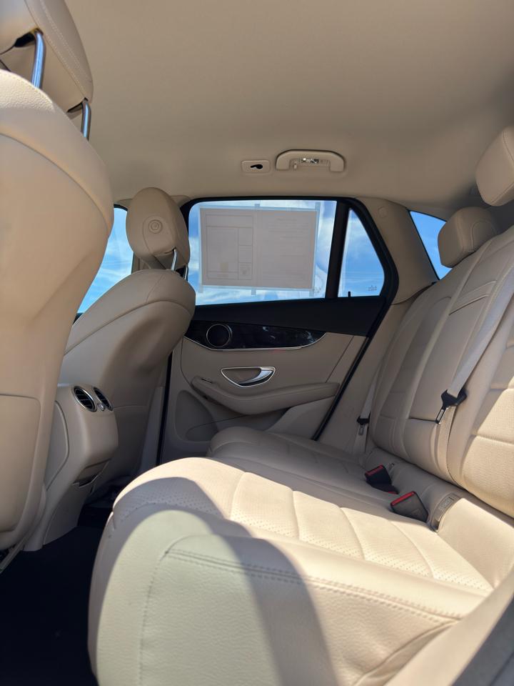 Mercedes-Benz GLC-Class GLC300 2022