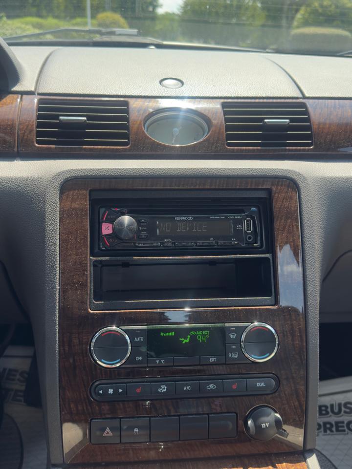 Ford Taurus Limited 2008