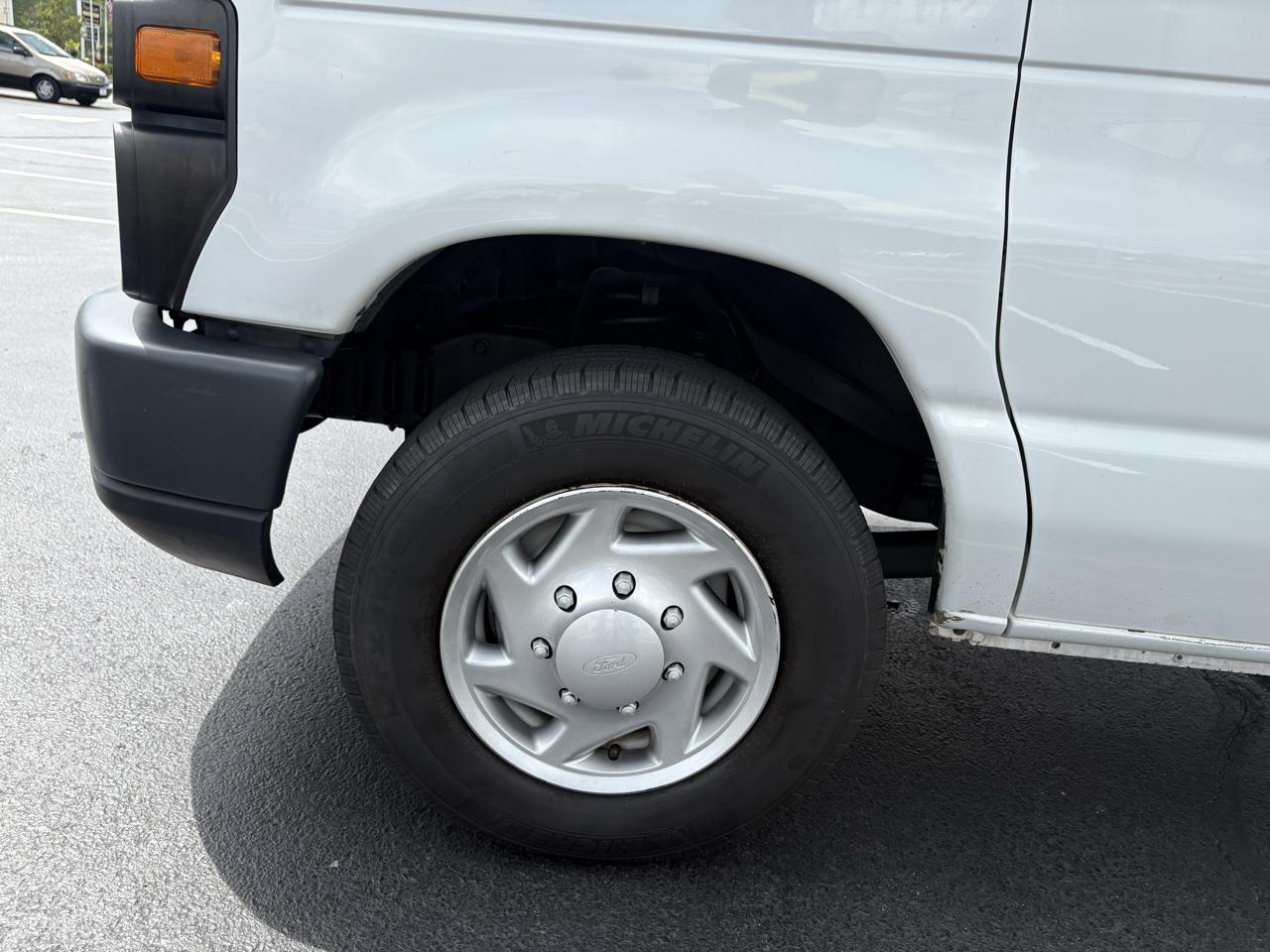 Ford E-150  2013