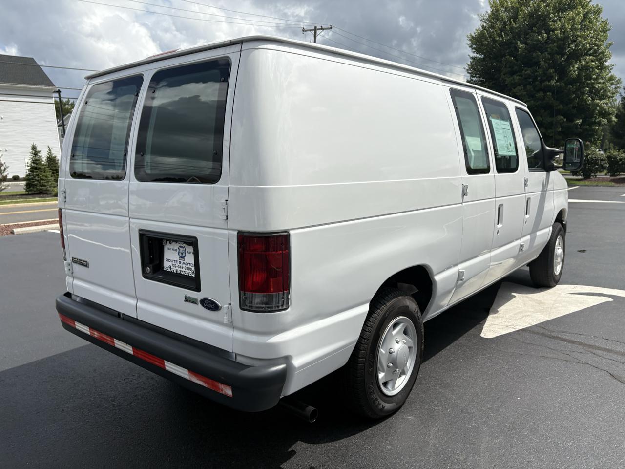 Ford E-150  2013