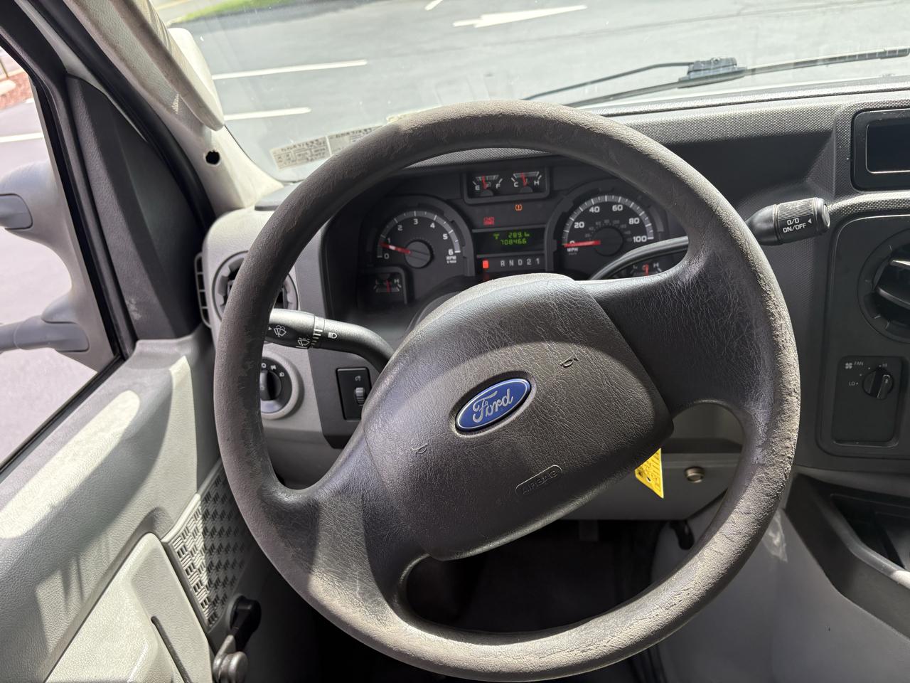 Ford E-150  2013