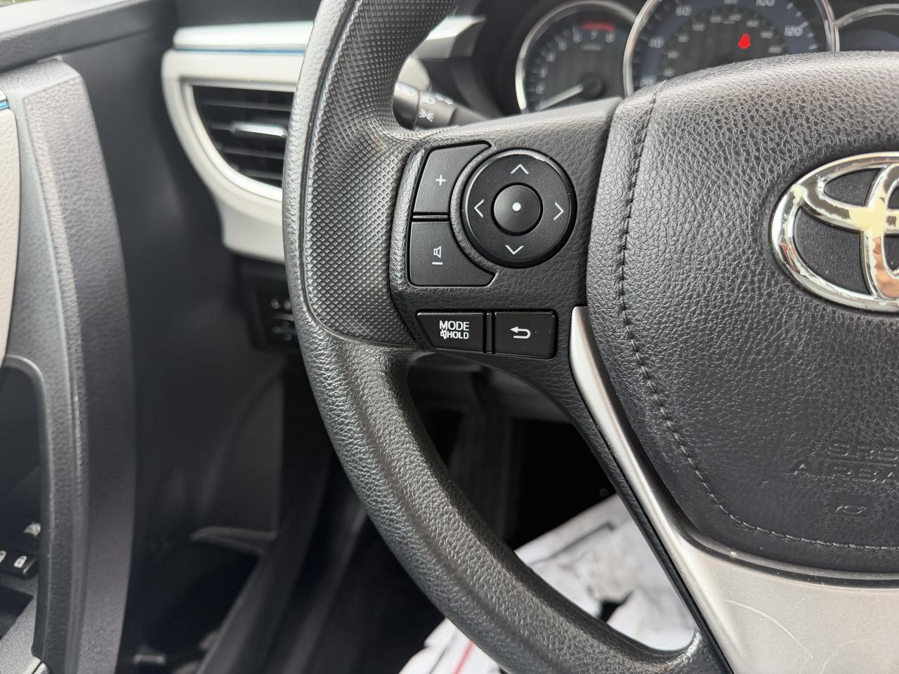 Toyota Corolla LE 2015