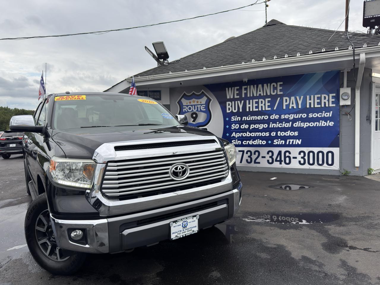 2016 Toyota Tundra Negro Camioneta Todo terreno Automática