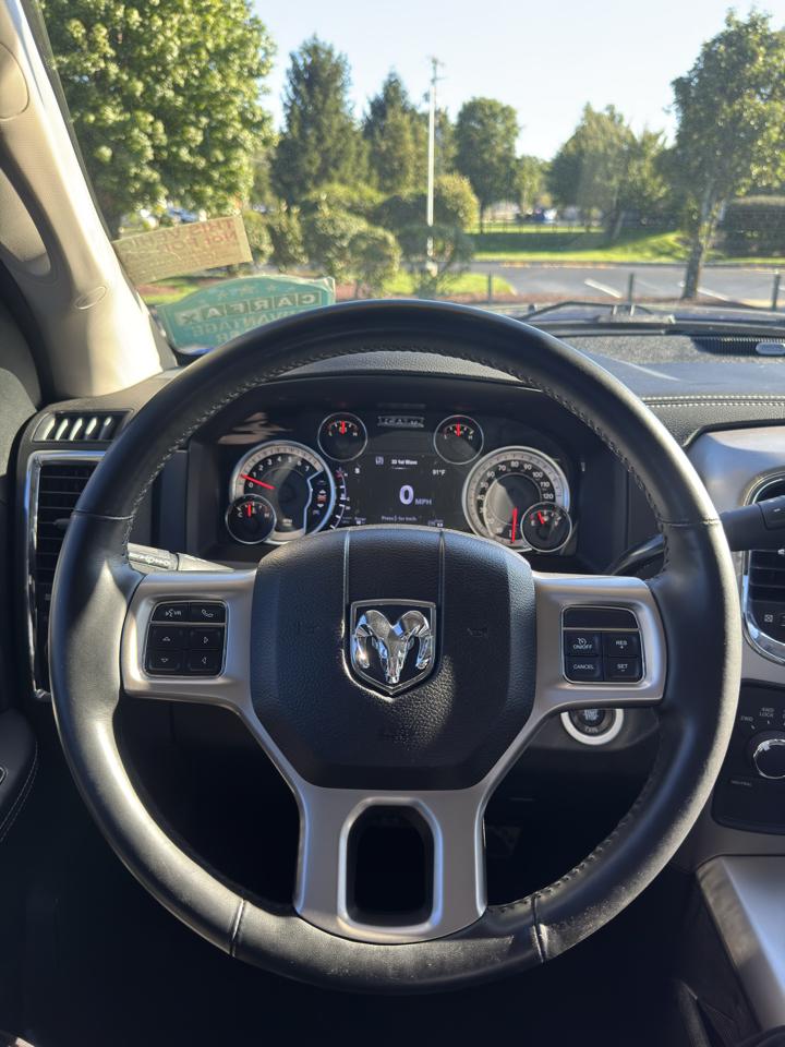 RAM 2500 Laramie Crew Cab SWB 4WD 2017