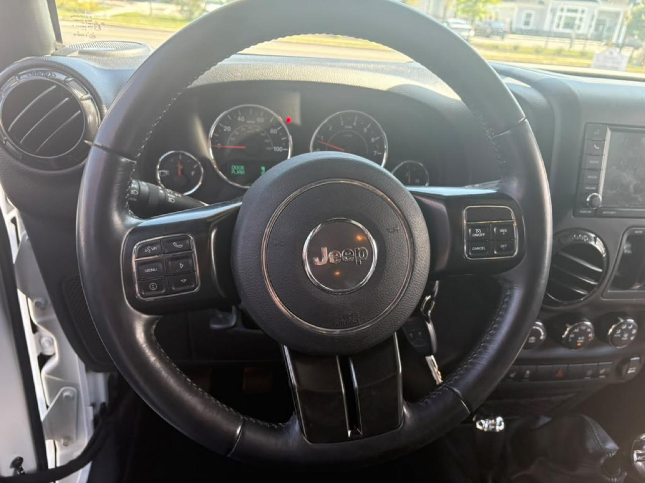 Jeep Wrangler Unlimited Sahara 4WD 2017