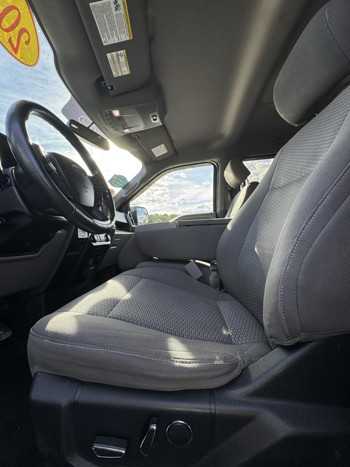 Ford F-150 XLT SuperCrew Short Box 4WD 2017