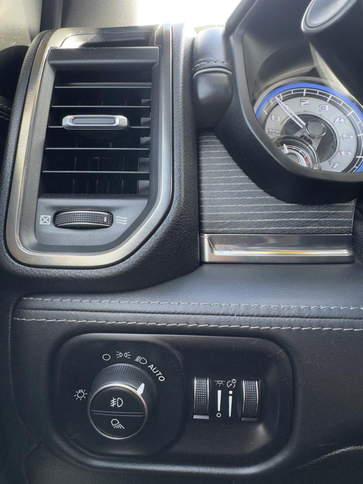 RAM 1500 Limited Crew Cab SWB 4WD 2019