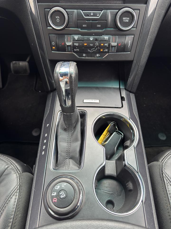 Ford Explorer XLT 4WD 2017