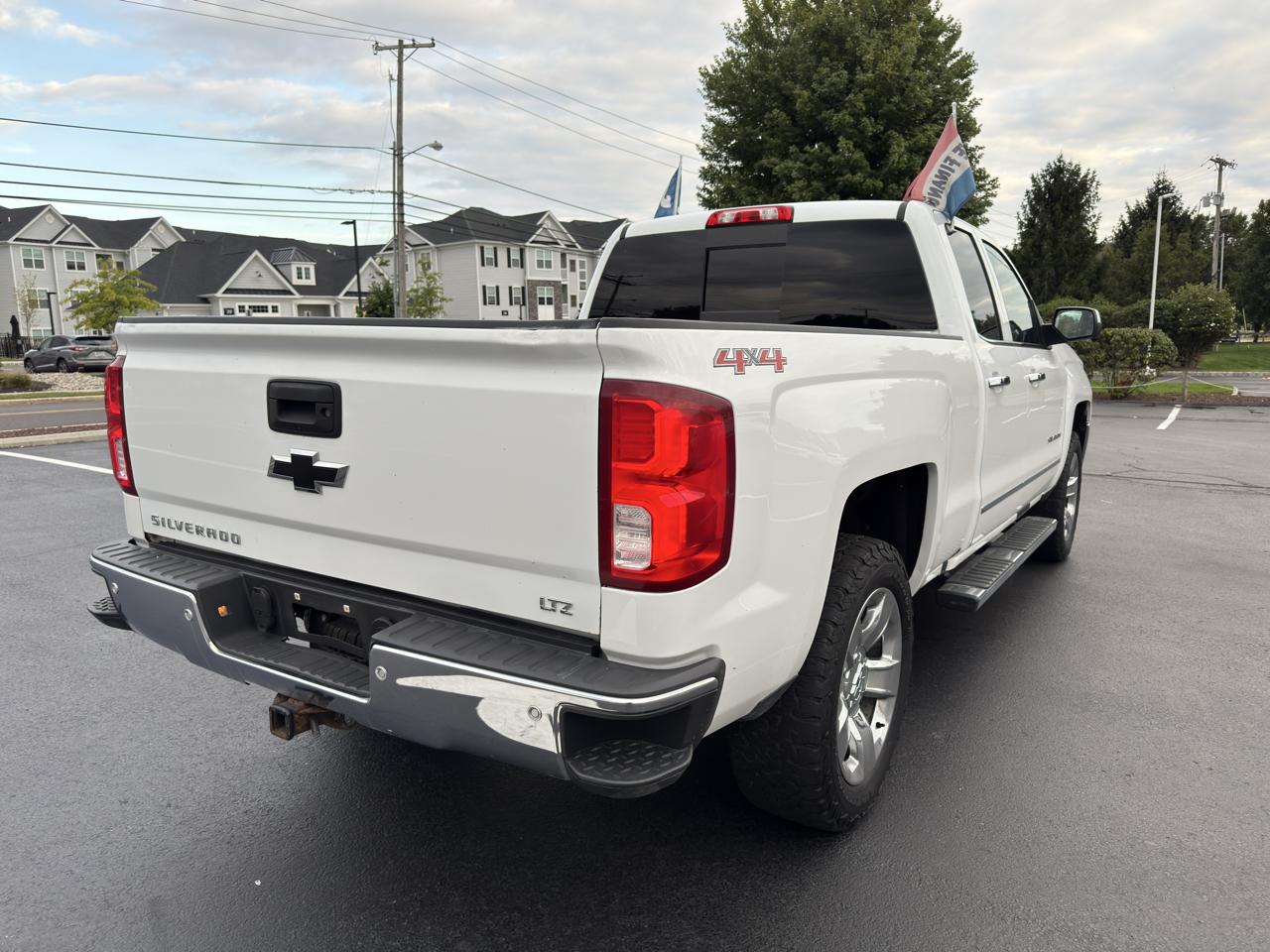 Chevrolet Silverado 1500 LTZ Double Cab Short Box 4WD 2017