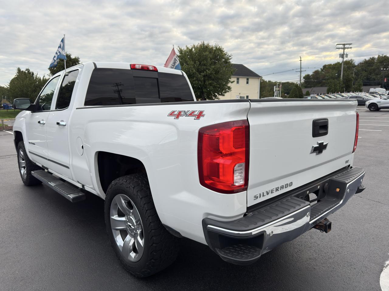 Chevrolet Silverado 1500 LTZ Double Cab Short Box 4WD 2017