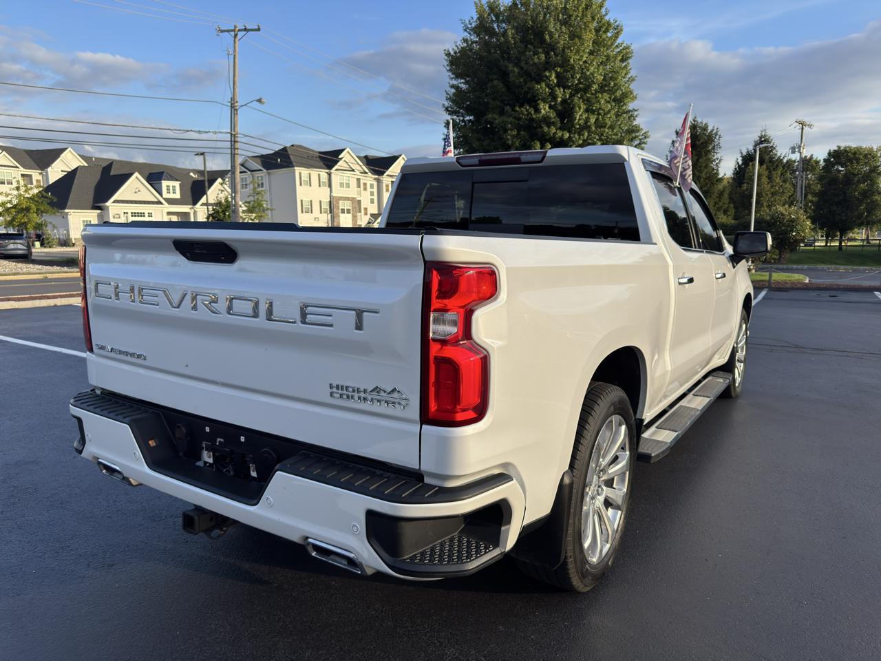 Chevrolet Silverado 1500 High Country Crew Cab Long Box 4WD 2020