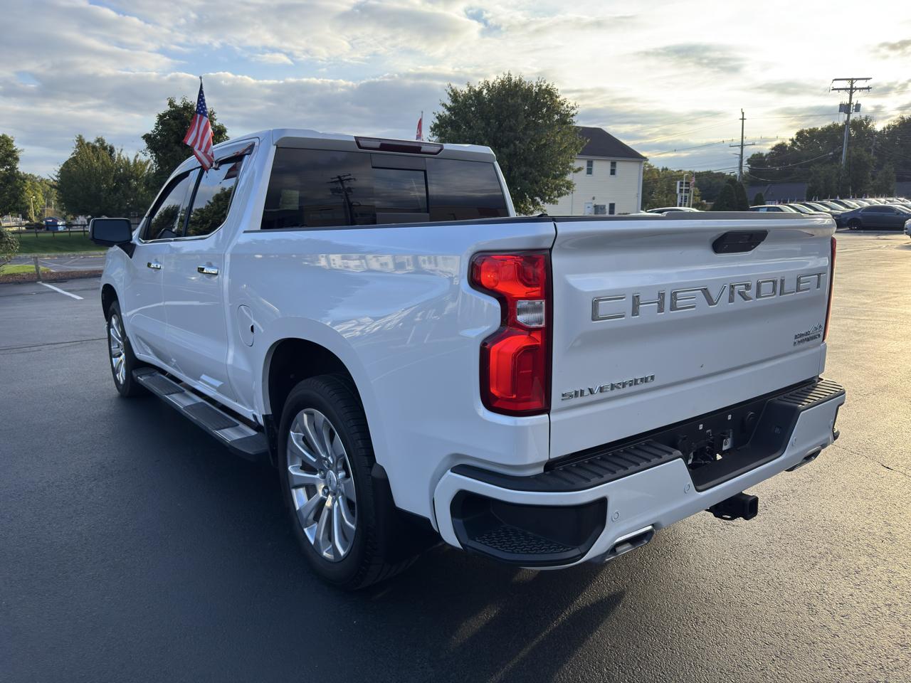 Chevrolet Silverado 1500 High Country Crew Cab Long Box 4WD 2020