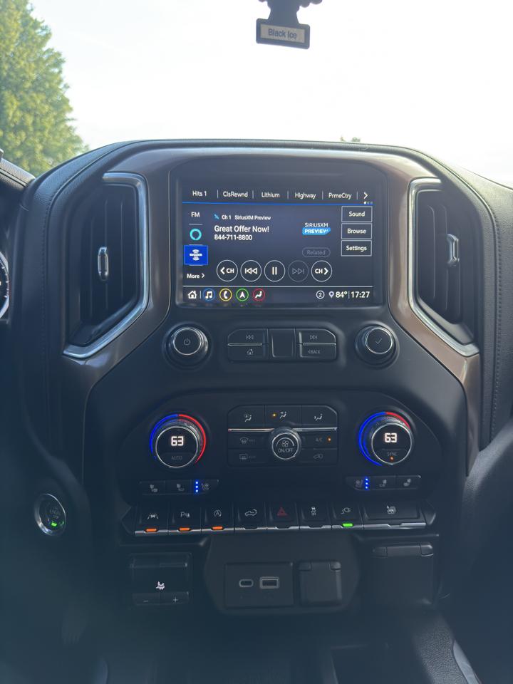 Chevrolet Silverado 1500 High Country Crew Cab Long Box 4WD 2020