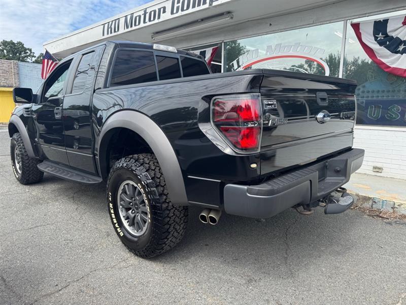 Ford F-150 4WD SuperCrew 145" SVT Raptor 2010