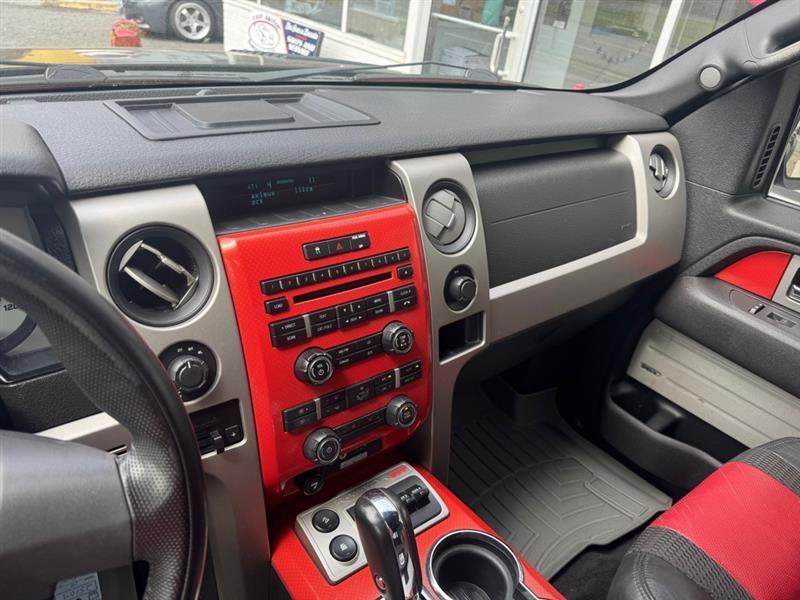 Ford F-150 4WD SuperCrew 145" SVT Raptor 2010