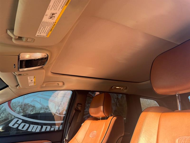 Jeep Grand Cherokee Overland 4WD 2012