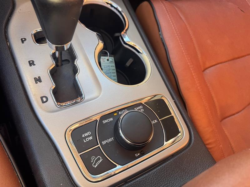 Jeep Grand Cherokee Overland 4WD 2012