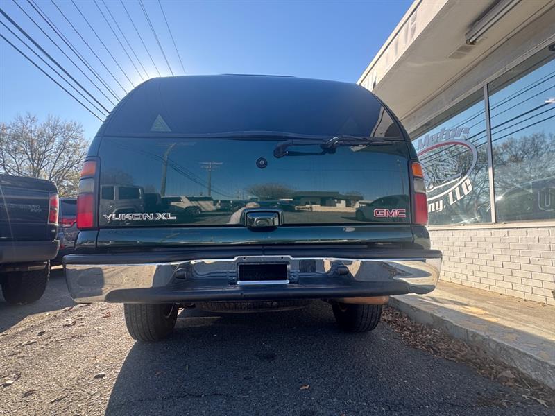 GMC Yukon XL 1500 2WD 2004