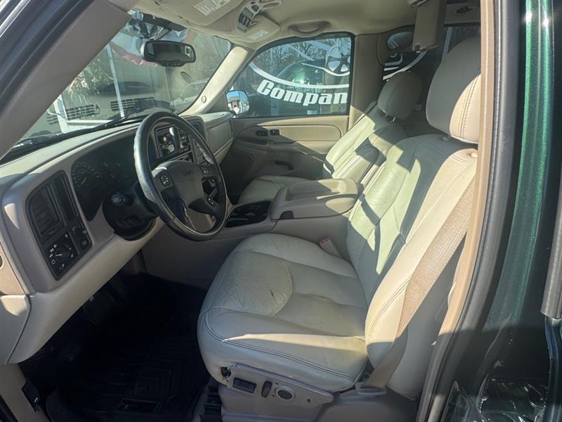 GMC Yukon XL 1500 2WD 2004