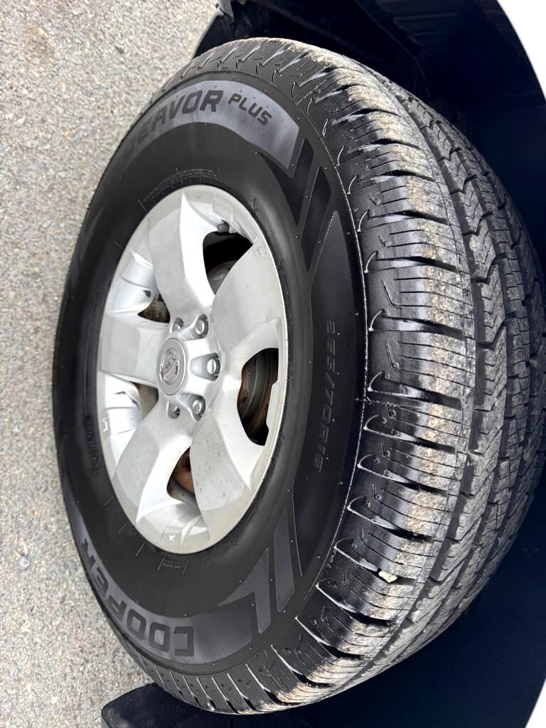 Nissan Frontier SV V6 King Cab 4WD 2011