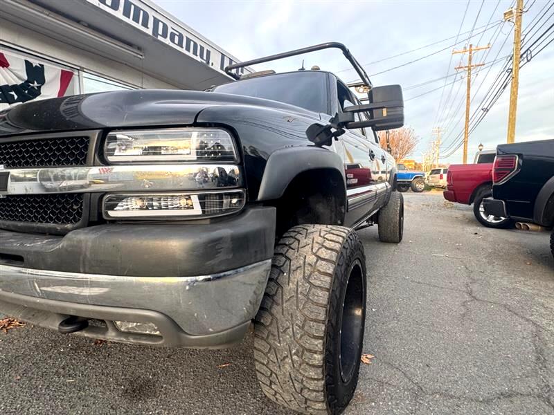 Chevrolet Silverado 2500HD Crew Cab Long Bed 4WD 2002
