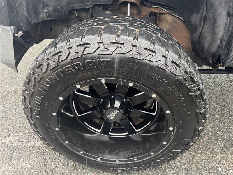 Chevrolet Silverado 2500HD Crew Cab Long Bed 4WD 2002