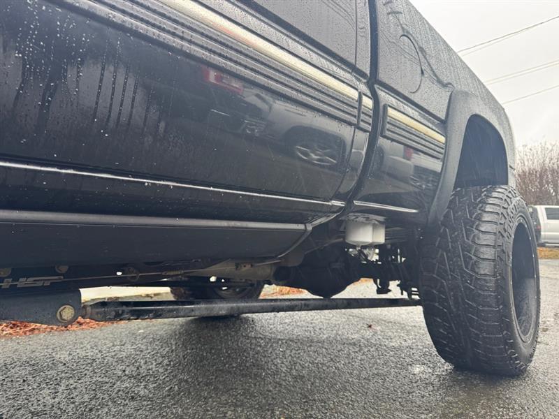 Chevrolet Silverado 2500HD Crew Cab Long Bed 4WD 2002