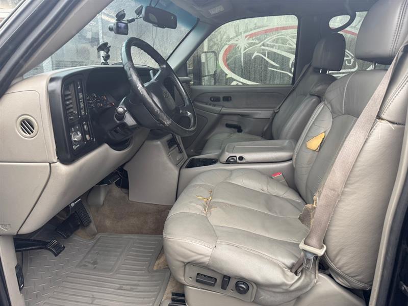 Chevrolet Silverado 2500HD Crew Cab Long Bed 4WD 2002