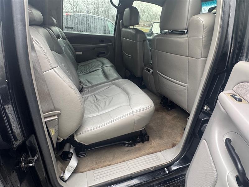 Chevrolet Silverado 2500HD Crew Cab Long Bed 4WD 2002